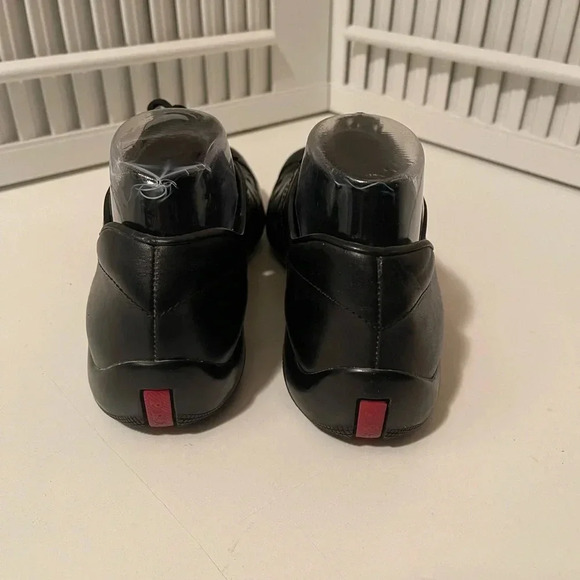 Authentic Prada leather shoes in great condition - Picture 7 of 13